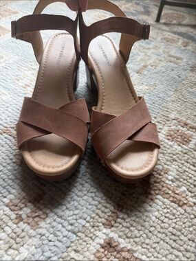 Lucky Brand Brown Leather Crisscross Platform Sandals